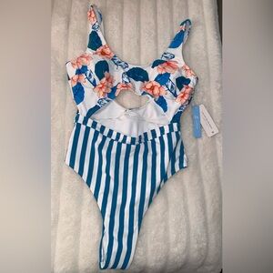 Cupshe NWT bathing suit cupshe M Medium one piece